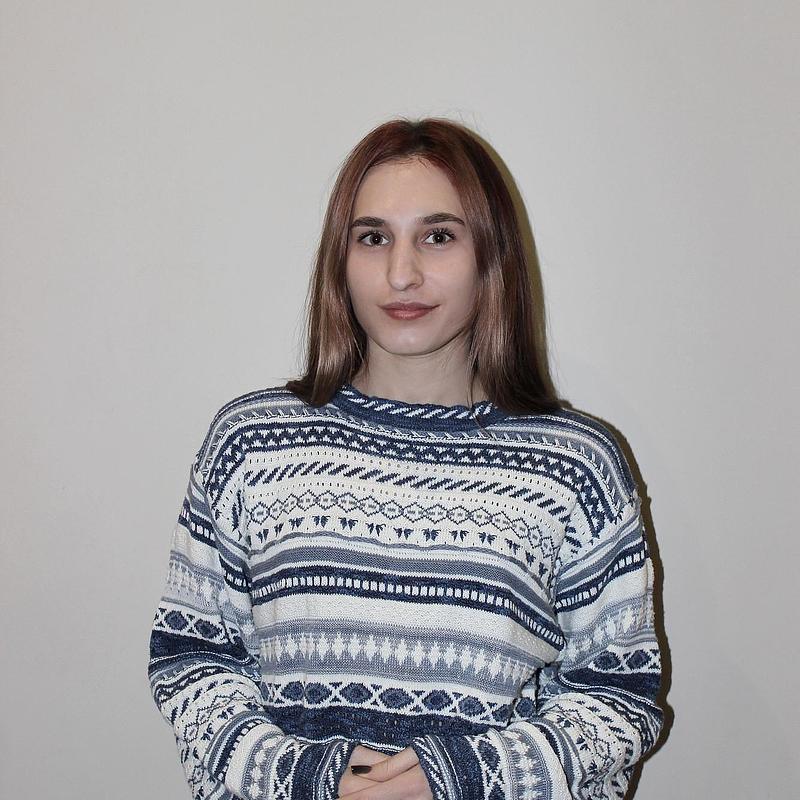 Проверенная няня на час для прогулок и игр Екатерина Б по цене от 600. ...